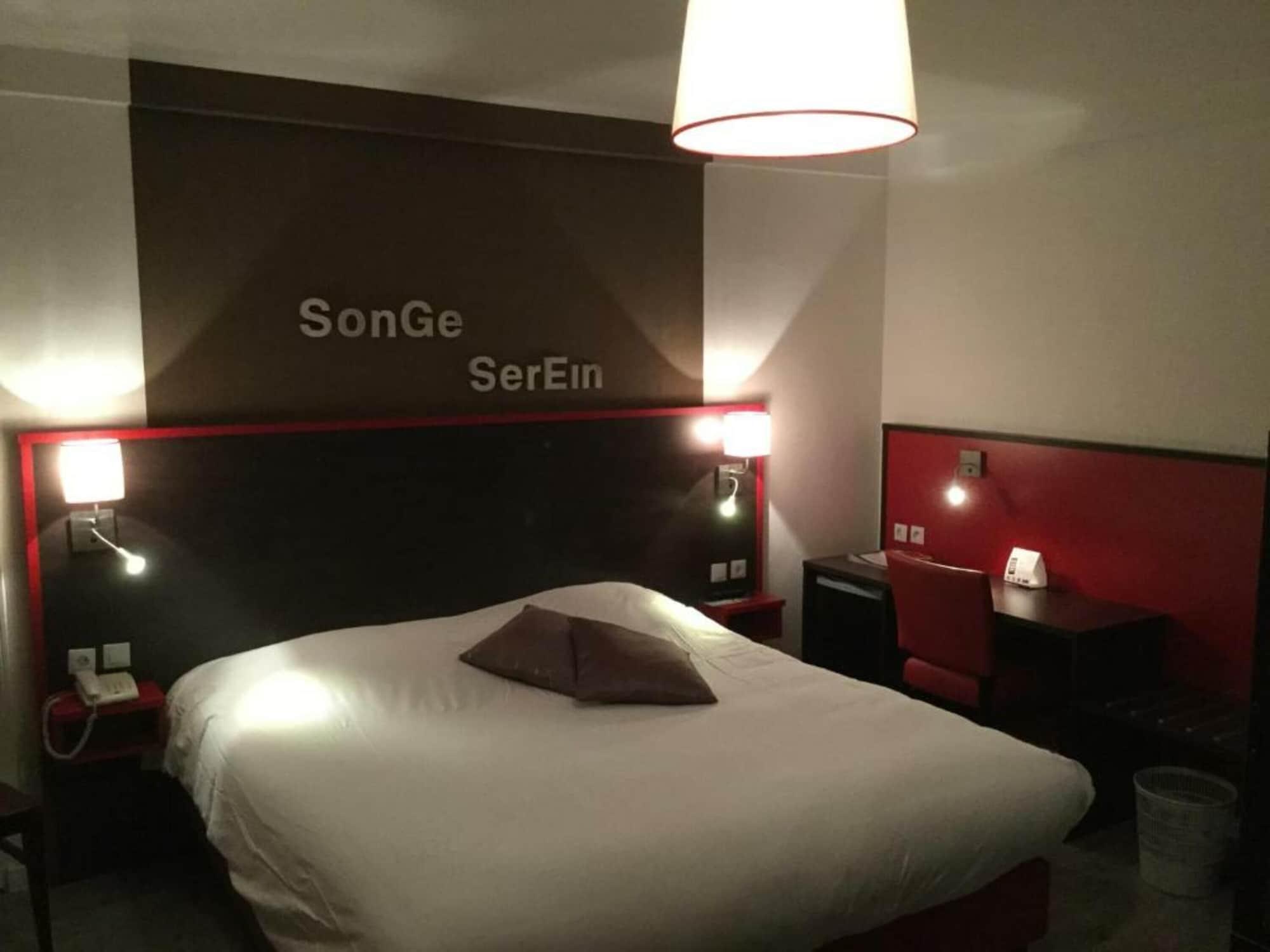 The Originals City, Hotel Le Cheval Rouge, Tours Ouest Villandry Bagian luar foto