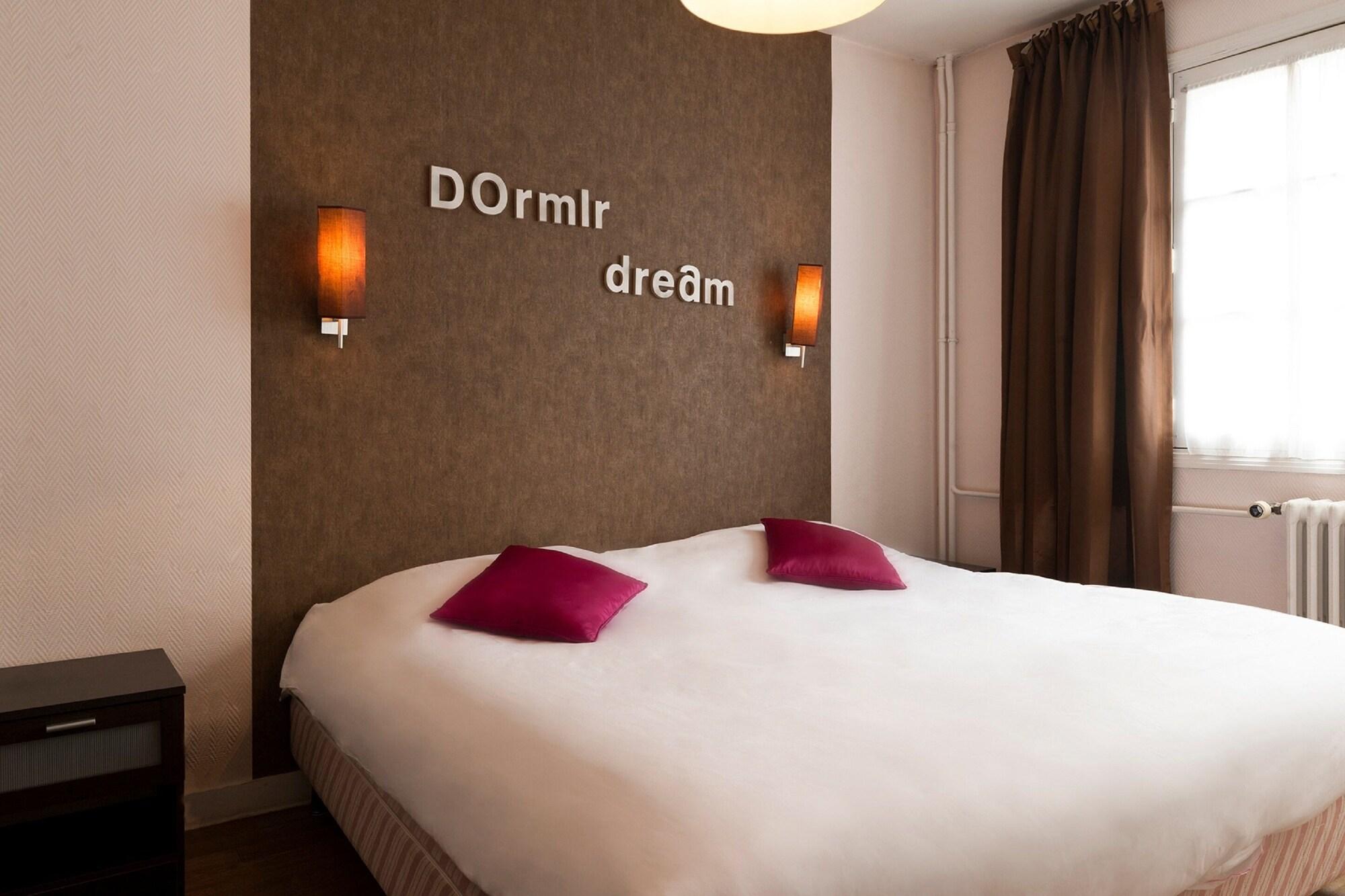The Originals City, Hotel Le Cheval Rouge, Tours Ouest Villandry Bagian luar foto