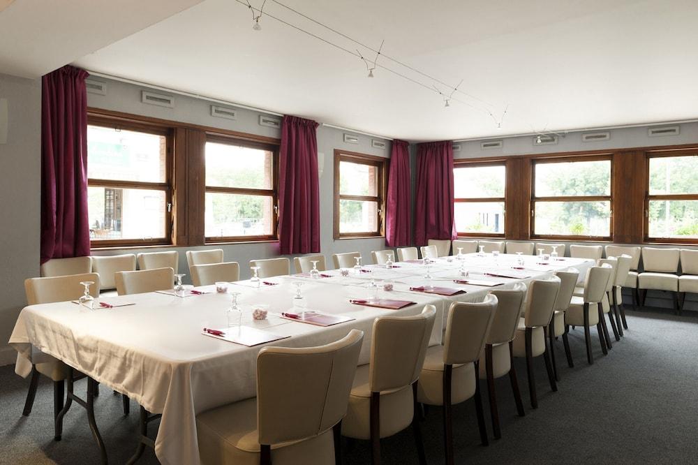 The Originals City, Hotel Le Cheval Rouge, Tours Ouest Villandry Bagian luar foto